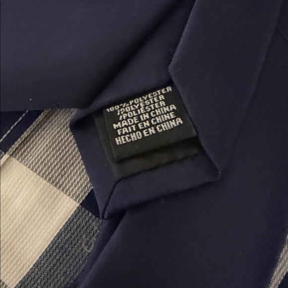 Tommy Hilfiger Shirt & Perry Ellis & Bergamo Ties - Picture 12 of 13